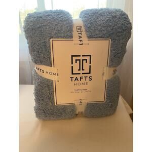 Taft's Home Sherpa Faux Throw Blue Reversible 50x70 NWT Christmas Gift Blanket